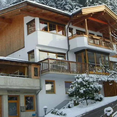 Apartament Petra *